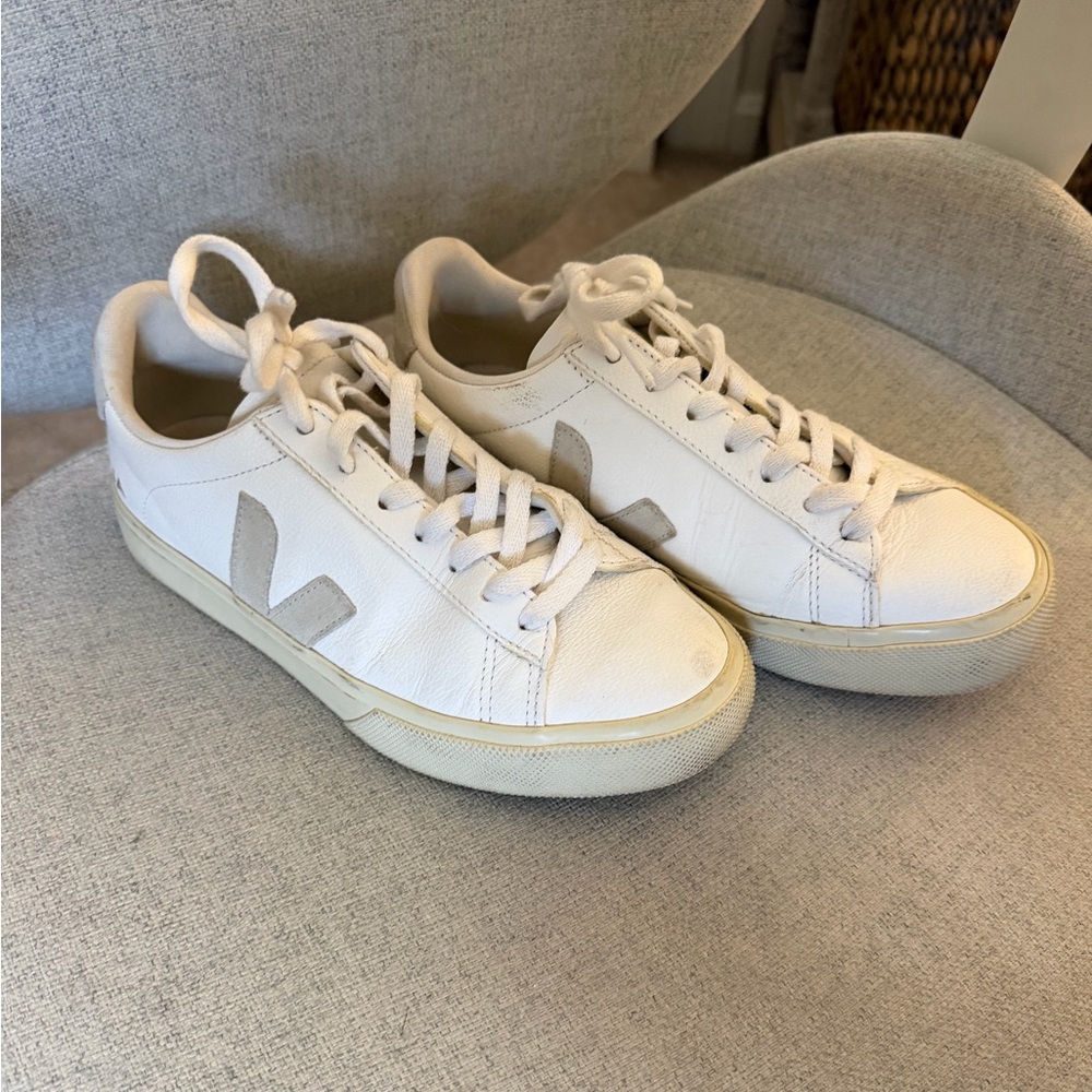 Veja Campo Leather White Natural Sneakers - Size 7.5